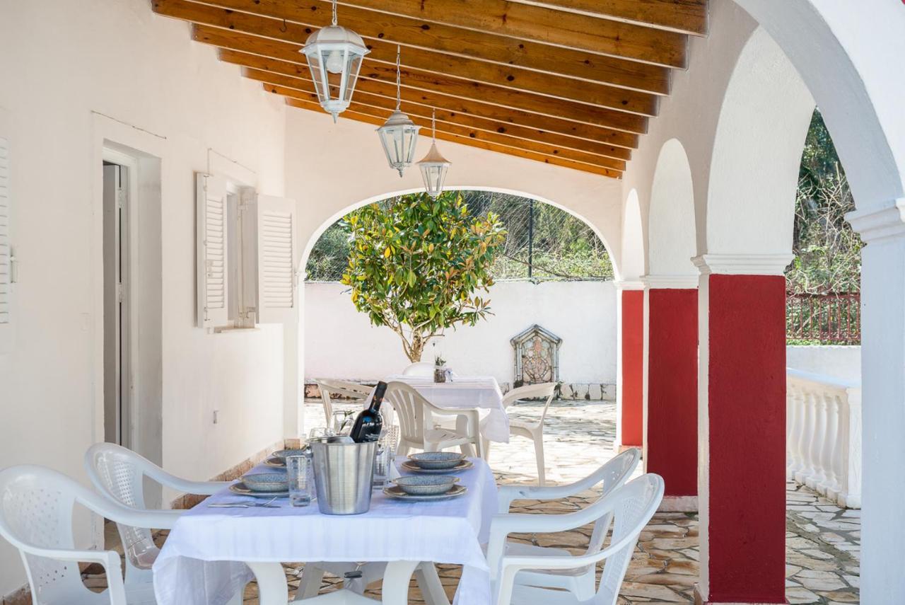Merlyn Rooms Into The Nature, 100M From The Beach Дафнила Экстерьер фото
