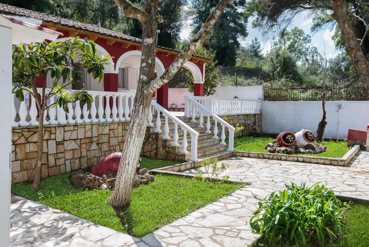 Merlyn Rooms Into The Nature, 100M From The Beach Дафнила Экстерьер фото