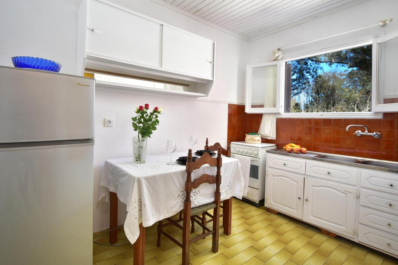 Merlyn Rooms Into The Nature, 100M From The Beach Дафнила Экстерьер фото